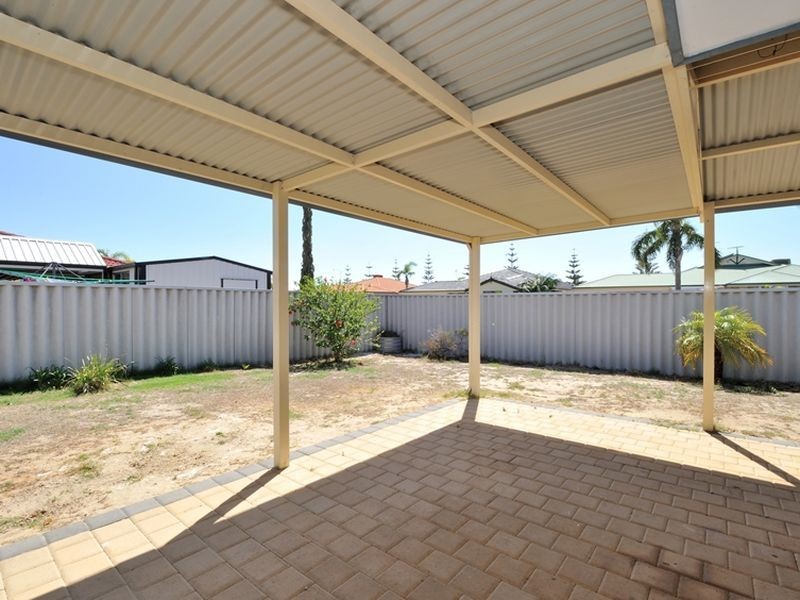 11 Moorburg Loop, Port Kennedy WA 6172