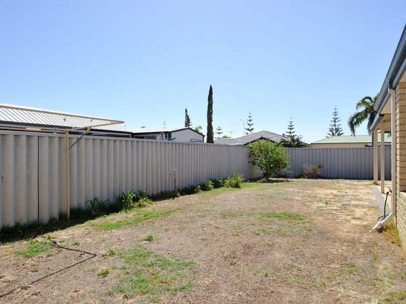 11 Moorburg Loop, Port Kennedy WA 6172
