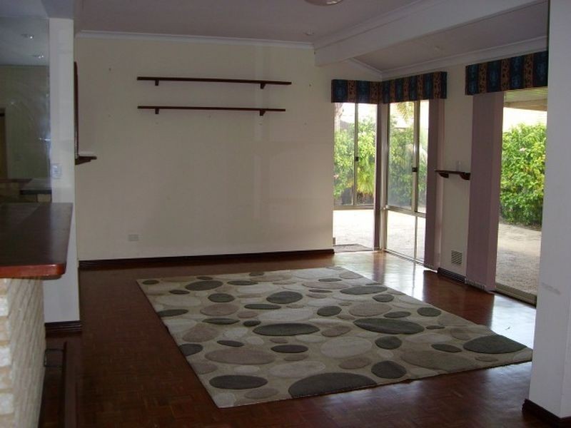 85 La Spezia Drive, Secret Harbour WA 6173