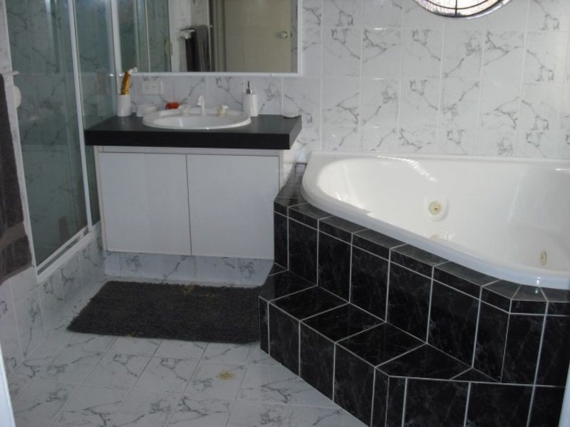 85 La Spezia Drive, Secret Harbour WA 6173