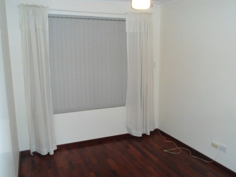 4 Tenella Mews, Warnbro WA 6169