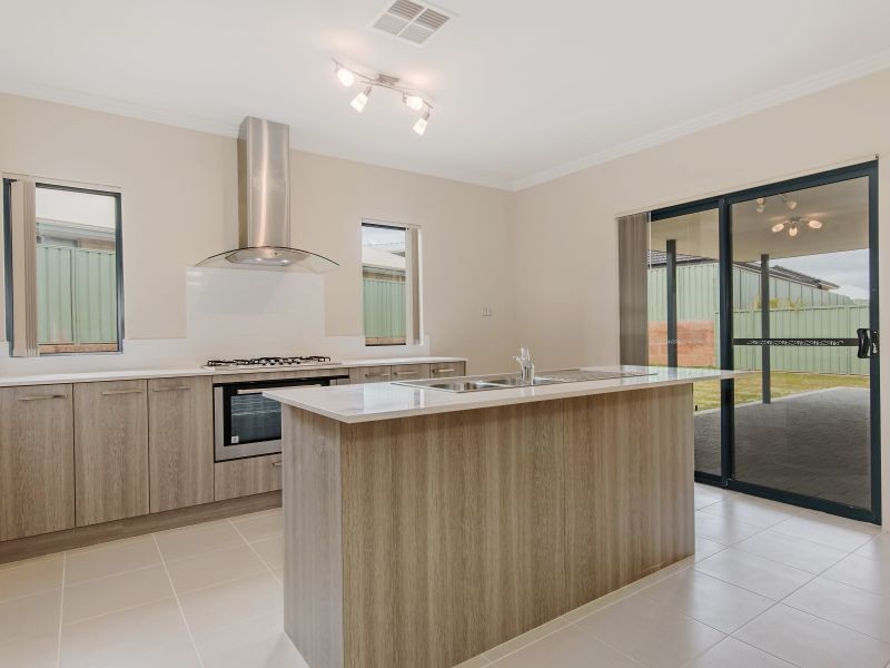 15 Foothill Retreat, Baldivis WA 6171