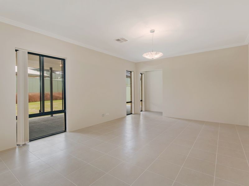 15 Foothill Retreat, Baldivis WA 6171