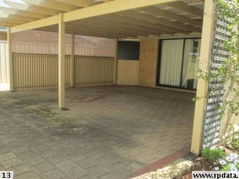 18 Canouan loop, Secret Harbour WA 6173