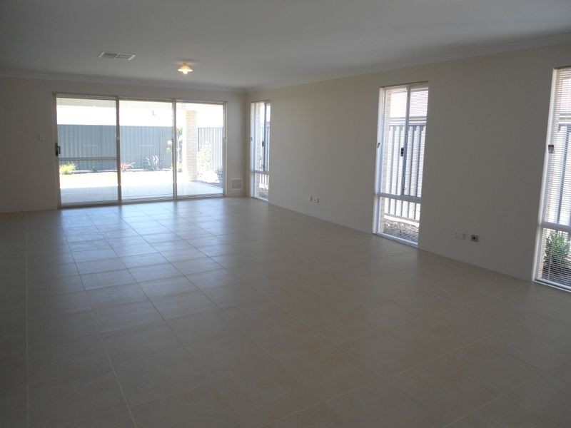 13 Sunbeam Approach, Baldivis WA 6171