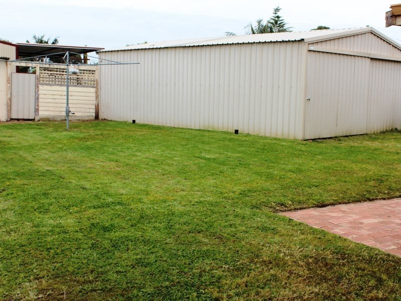 4 Weebo street, Golden Bay WA 6174