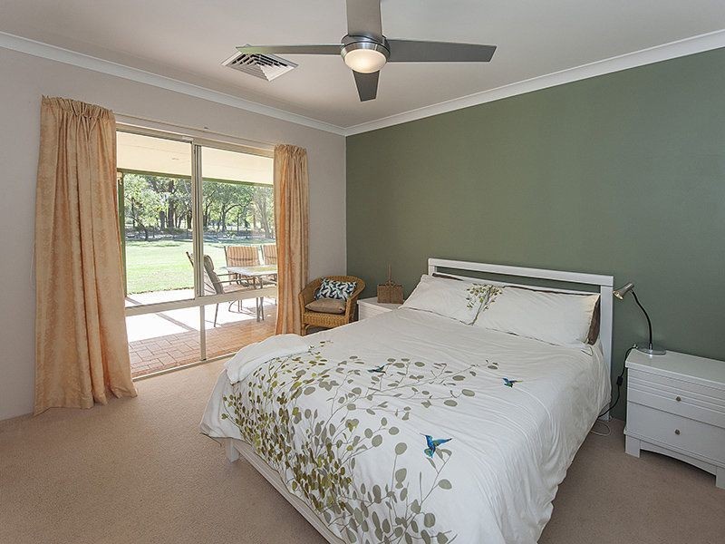 22 Bate Road, Serpentine WA 6125