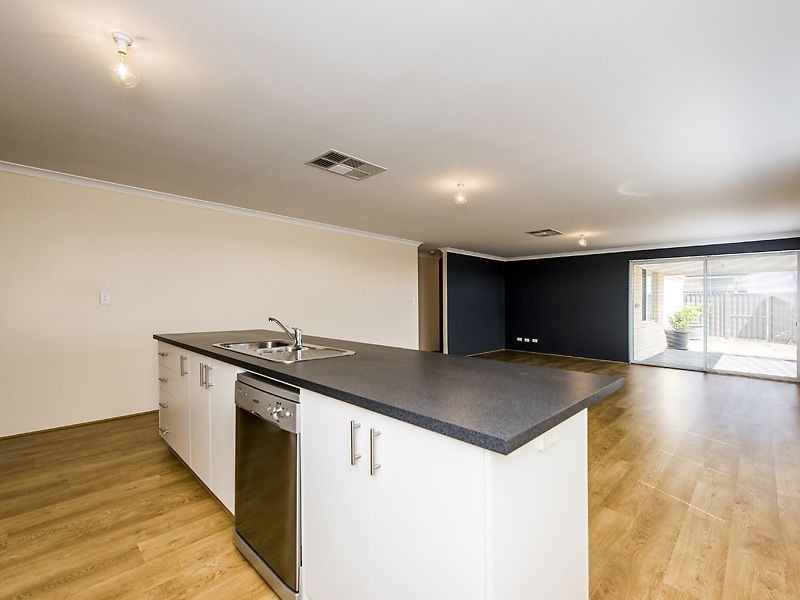 15 Gladstonbury Parade, Baldivis WA 6171