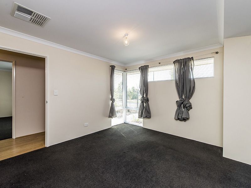 15 Gladstonbury Parade, Baldivis WA 6171