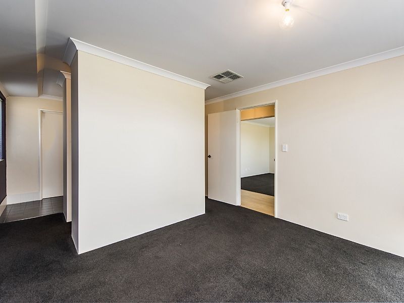 15 Gladstonbury Parade, Baldivis WA 6171