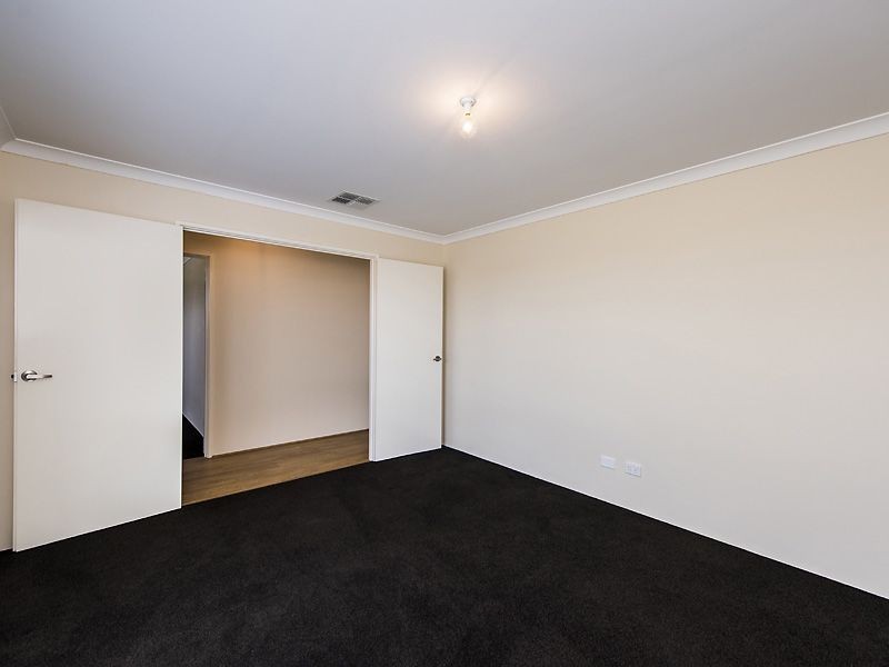 15 Gladstonbury Parade, Baldivis WA 6171