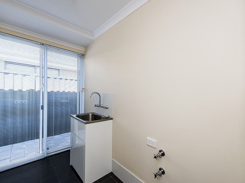 15 Gladstonbury Parade, Baldivis WA 6171