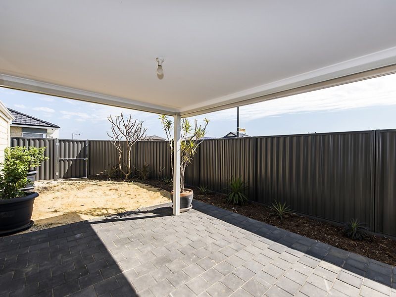 15 Gladstonbury Parade, Baldivis WA 6171