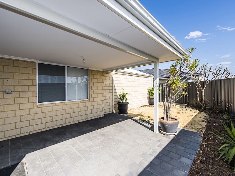 15 Gladstonbury Parade, Baldivis WA 6171