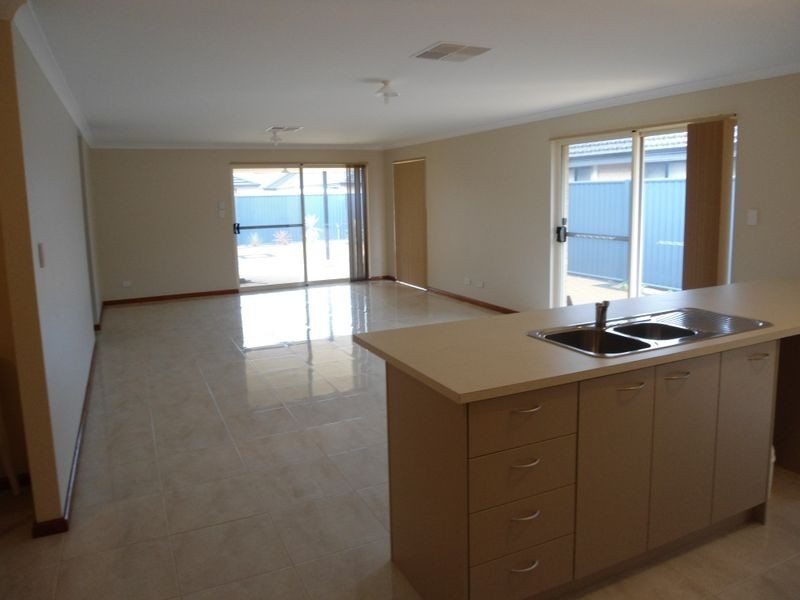 45 Crinia Drive, Baldivis WA 6171