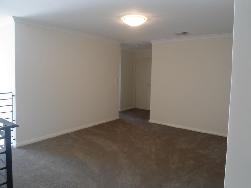 2/1 Ballys Turn, Baldivis WA 6171