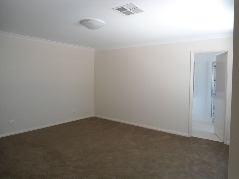 2/1 Ballys Turn, Baldivis WA 6171