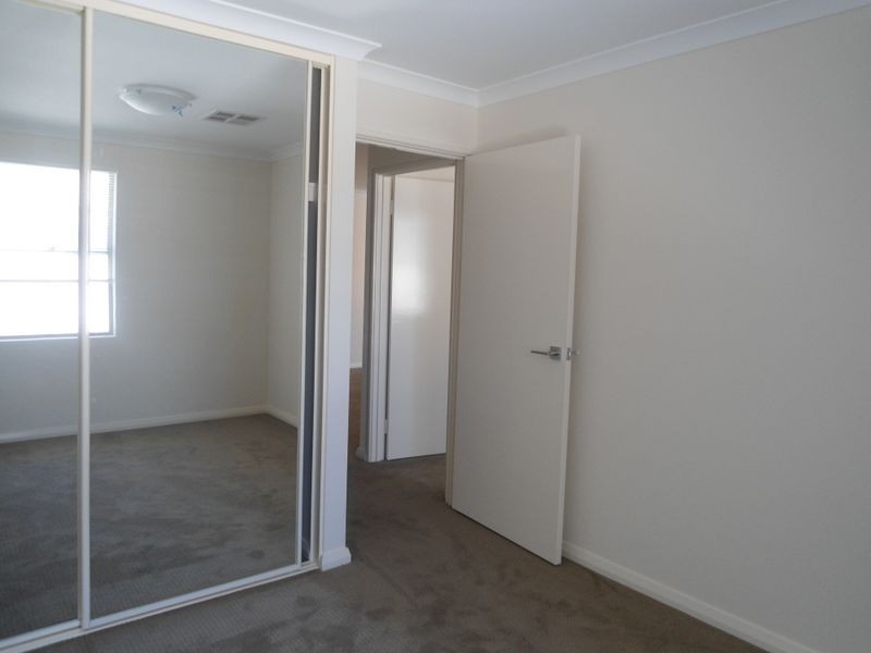 2/1 Ballys Turn, Baldivis WA 6171