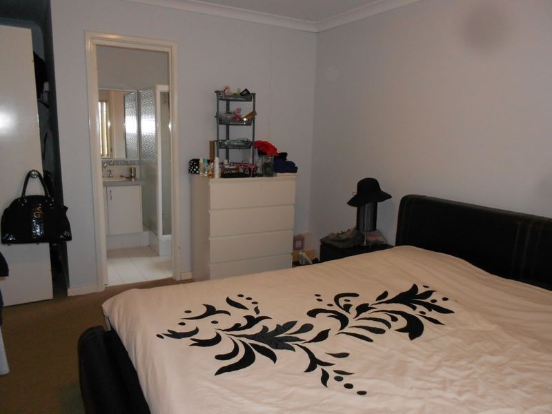 8 Dunsky Pass, Secret Harbour WA 6173