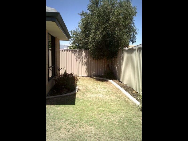 15 Kumarina Drive, Secret Harbour WA 6173