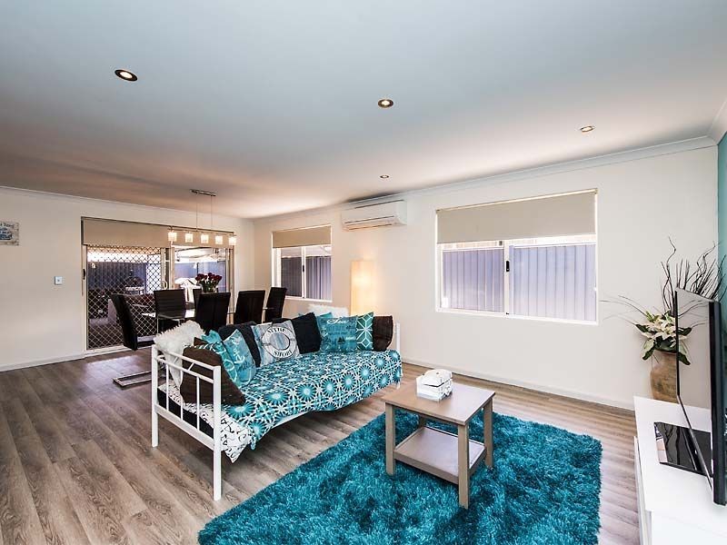 8 Mckail way, Baldivis WA 6171