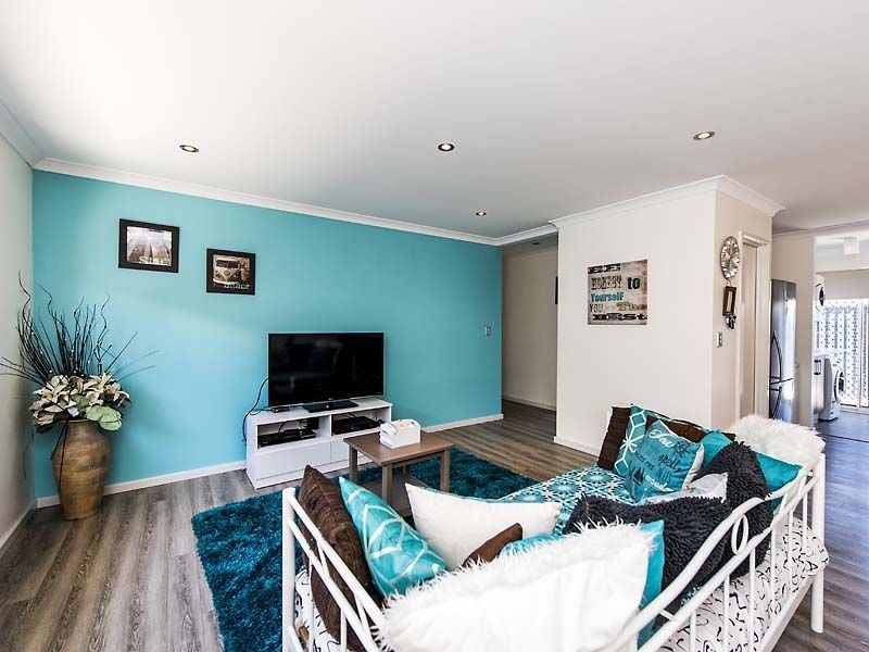 8 Mckail way, Baldivis WA 6171