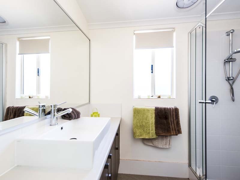 8 Mckail way, Baldivis WA 6171