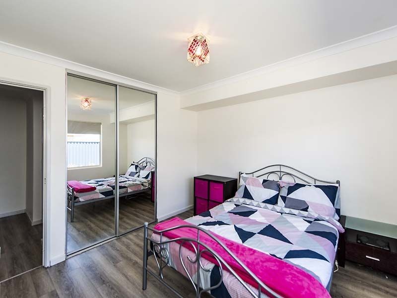 8 Mckail way, Baldivis WA 6171