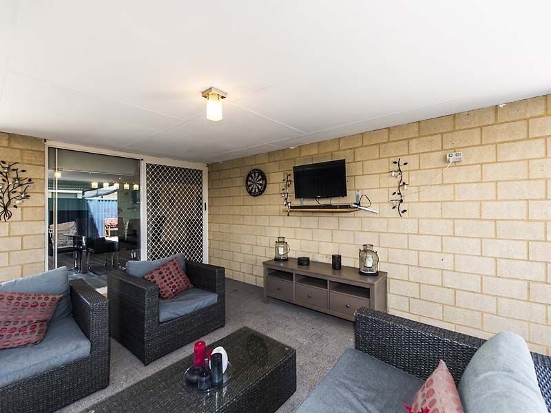 8 Mckail way, Baldivis WA 6171