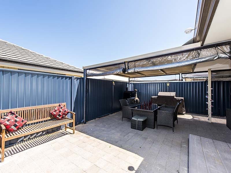 8 Mckail way, Baldivis WA 6171