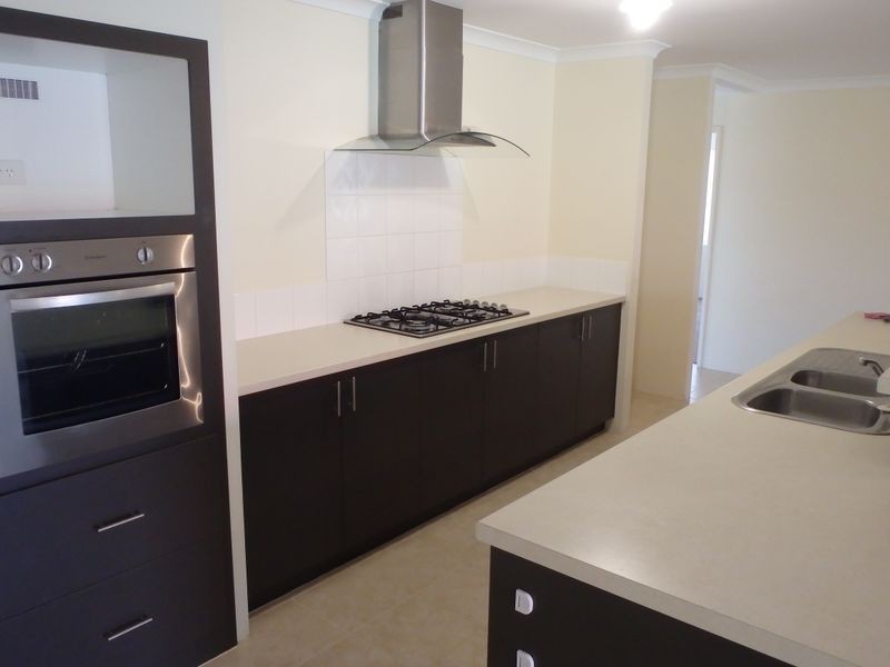 13 Galena Brace, Baldivis WA 6171