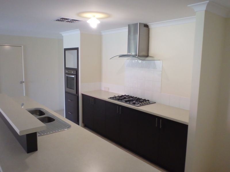 13 Galena Brace, Baldivis WA 6171