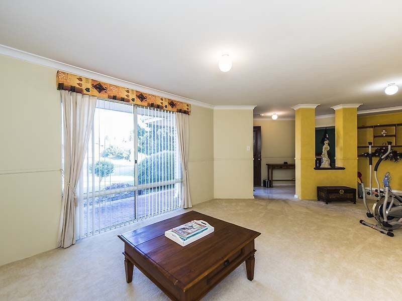 3 Elysee Court, Port Kennedy WA 6172