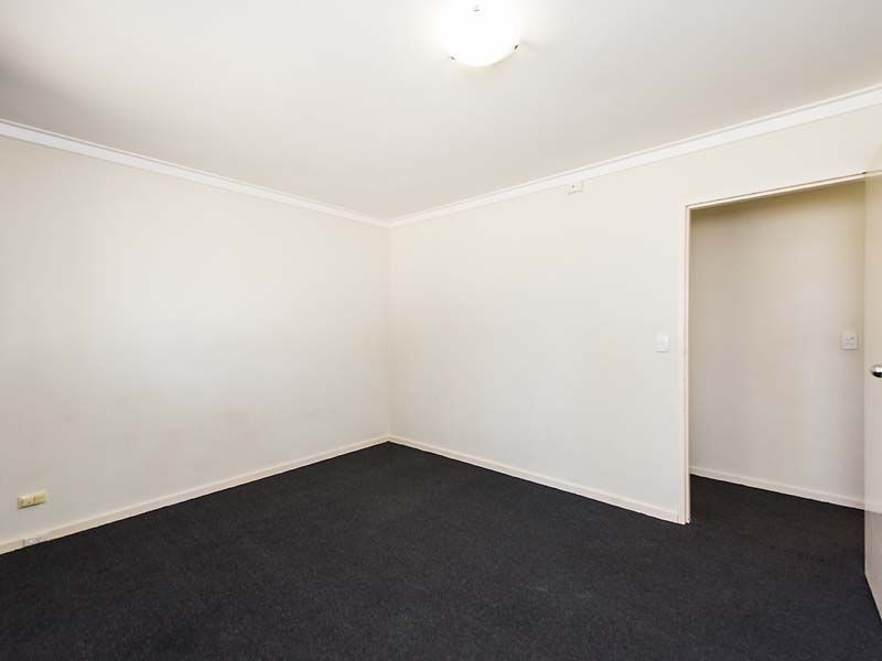 24 Park Drive, Cooloongup WA 6168