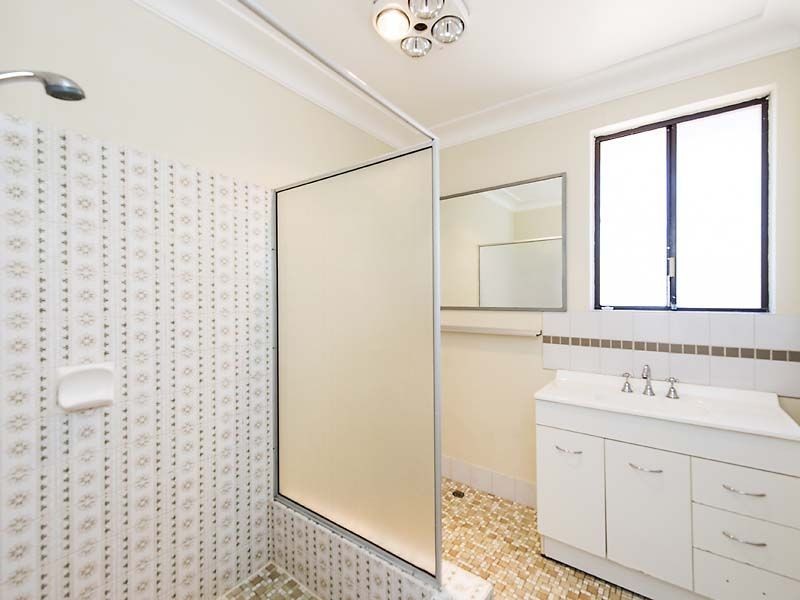 24 Park Drive, Cooloongup WA 6168