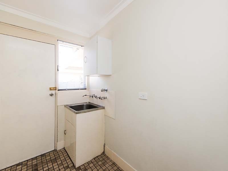 24 Park Drive, Cooloongup WA 6168