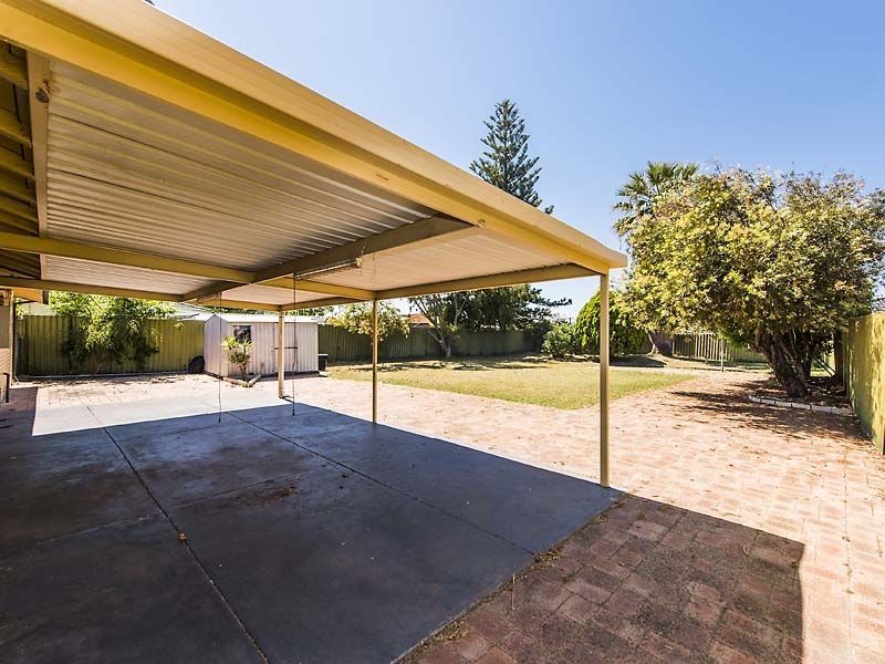 24 Park Drive, Cooloongup WA 6168