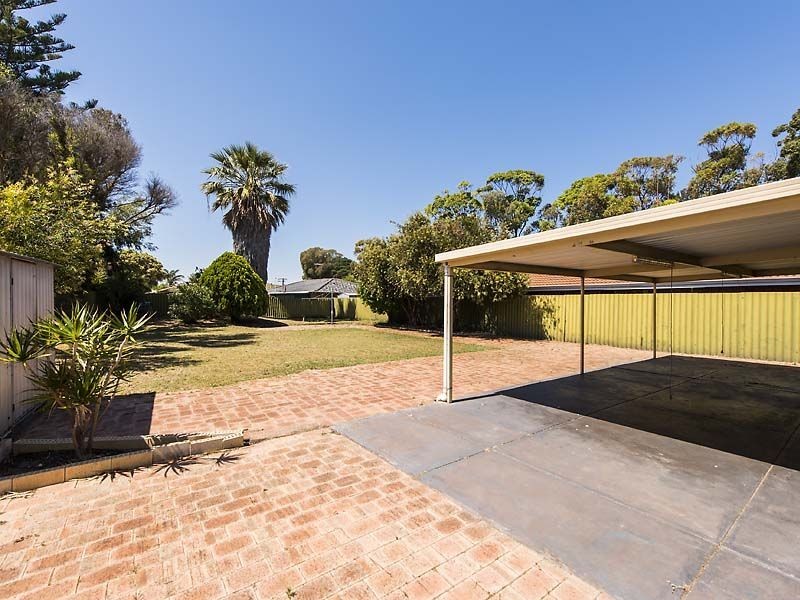 24 Park Drive, Cooloongup WA 6168