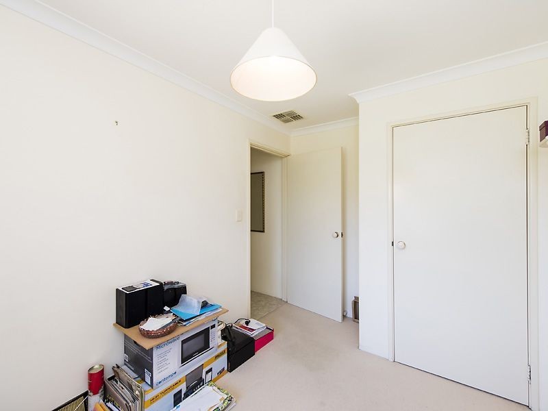 12 Sheathbill Court, Safety Bay WA 6169