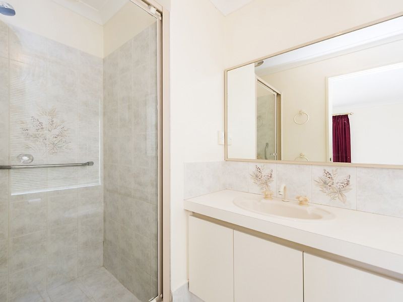 12 Sheathbill Court, Safety Bay WA 6169