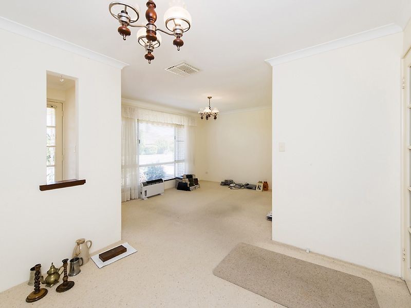 12 Sheathbill Court, Safety Bay WA 6169