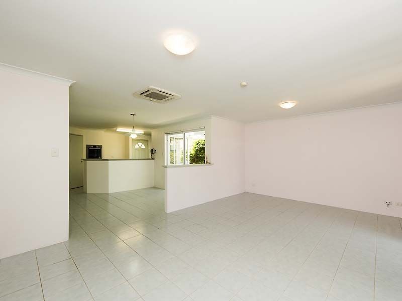 129 Penguin Road, Safety Bay WA 6169