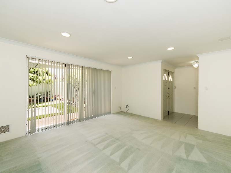 129 Penguin Road, Safety Bay WA 6169