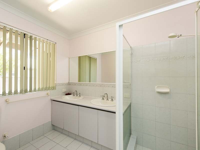 129 Penguin Road, Safety Bay WA 6169