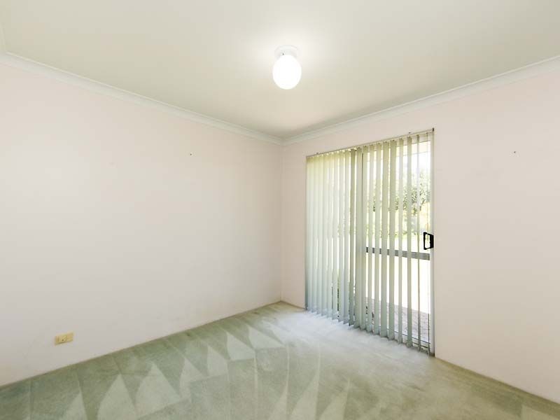 129 Penguin Road, Safety Bay WA 6169