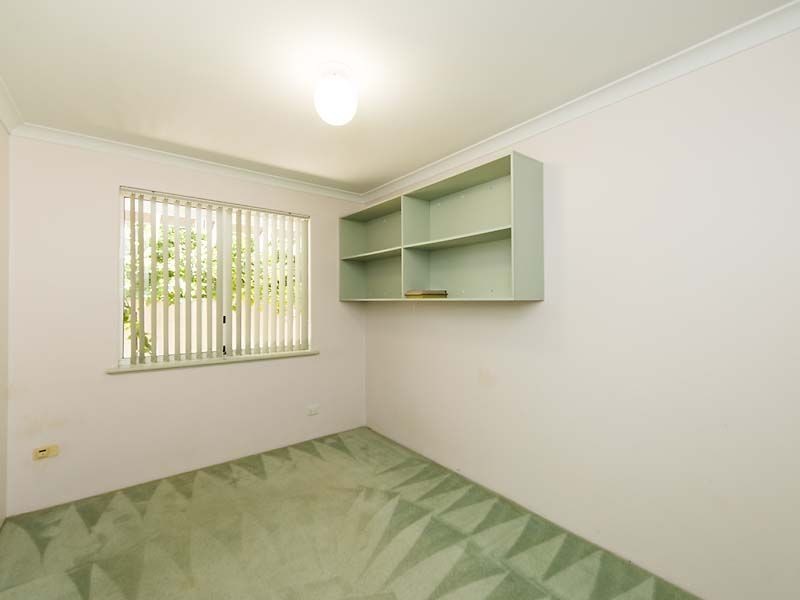 129 Penguin Road, Safety Bay WA 6169