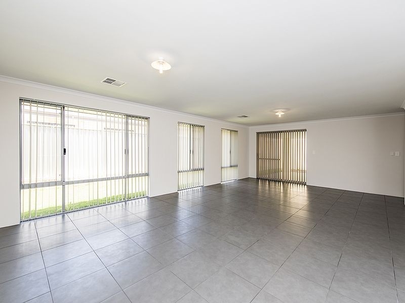 100 Makybe Drive, Baldivis WA 6171