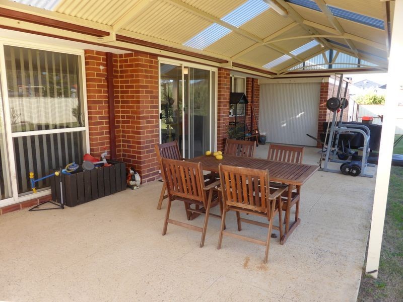 16 Maroubra Parade, Secret Harbour WA 6173