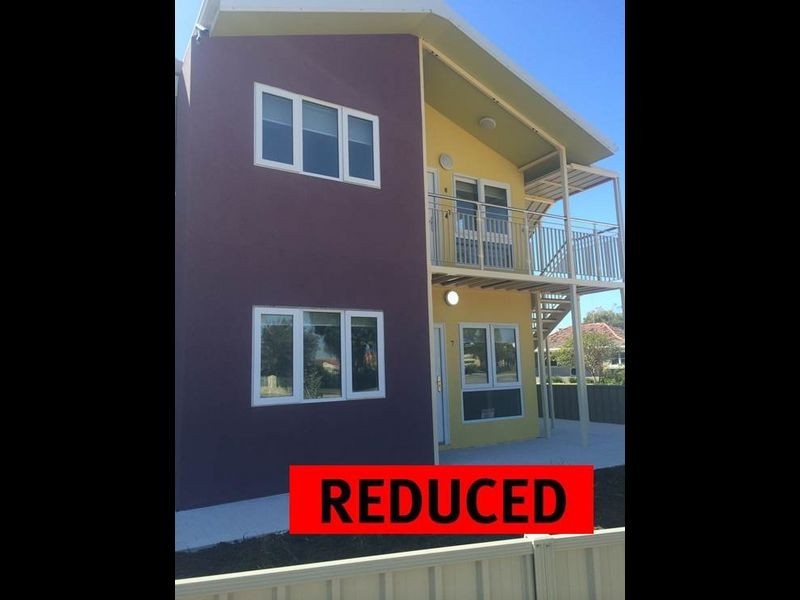 8/18 Thorpe Street, Rockingham WA 6168