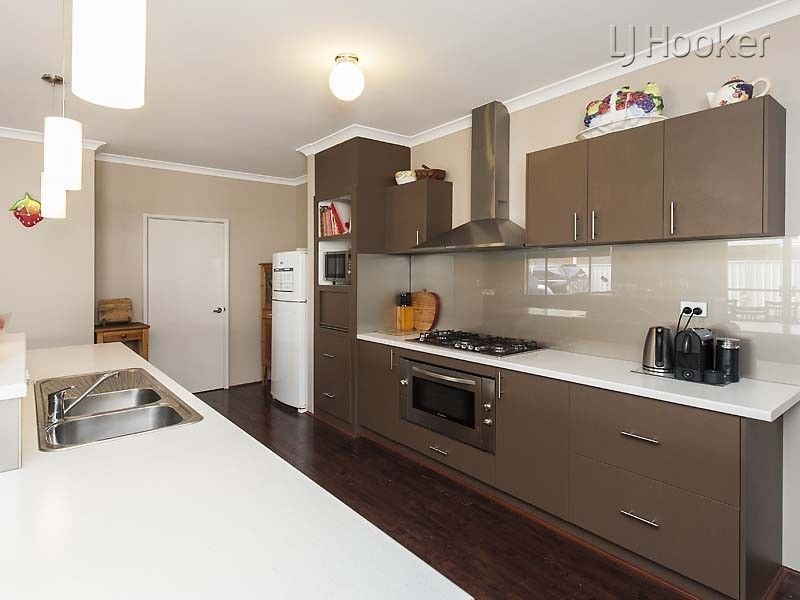 3 Savona Brace, Secret Harbour WA 6173